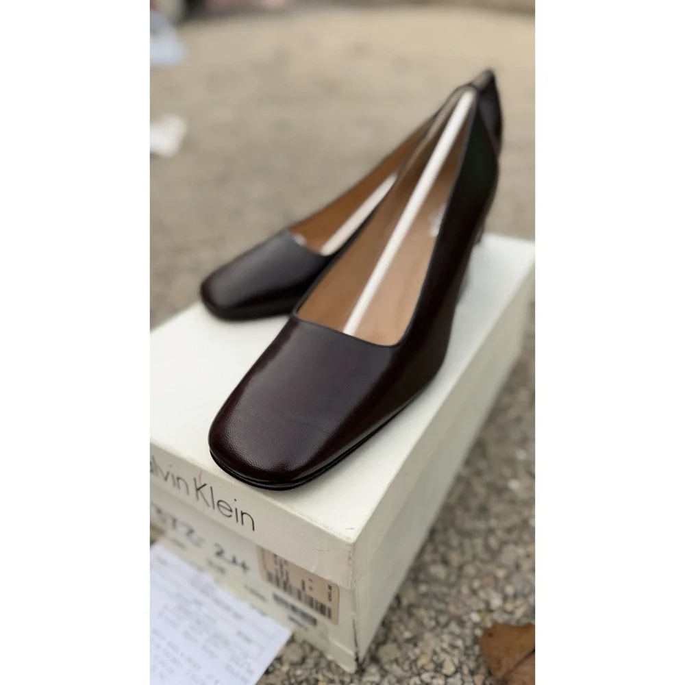 Calvin Klein Brown Leather Pumps Block Heel Square Toe Size‎ 5.5 B Italy